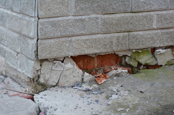 Cost of Residential Foundation Repair in West Bloomfield